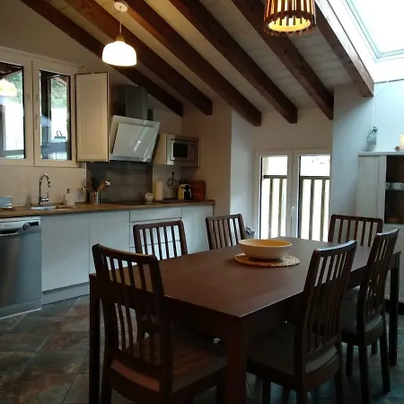 Tierra Y Madera Landhaus Barrio (Alava)
